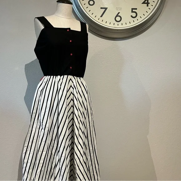 Vintage Black and White Striped Dress - Picture 1 of 5